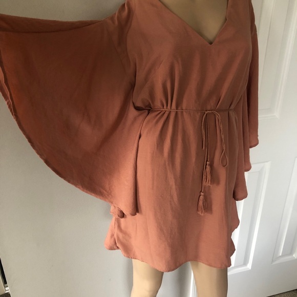 Dress - Picture 2 of 3